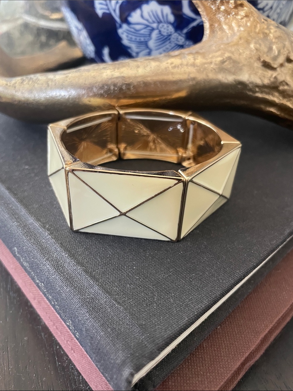 Gold-Tone Bracelet with Cream Geometric Inlay